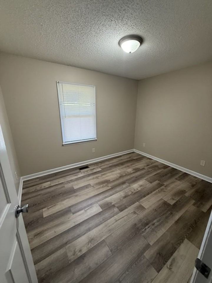 610 Woodland Cir - Photo 5 of 8