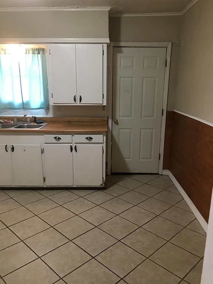 207 N 23rd St - Photo 3 of 6