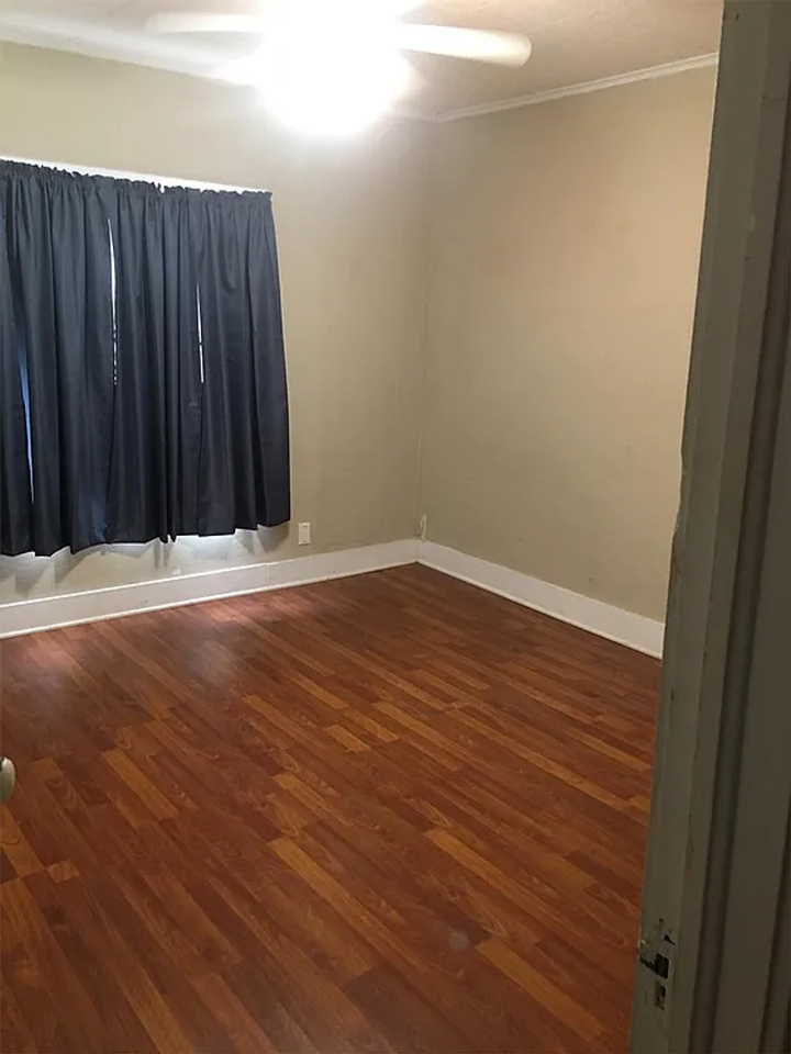 207 N 23rd St - Photo 4 of 6