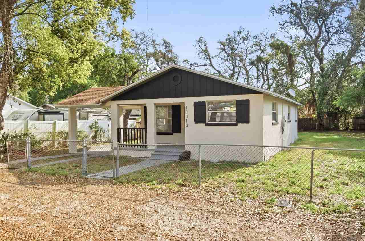 10019 N Jasmine Ave - Photo 3 of 23