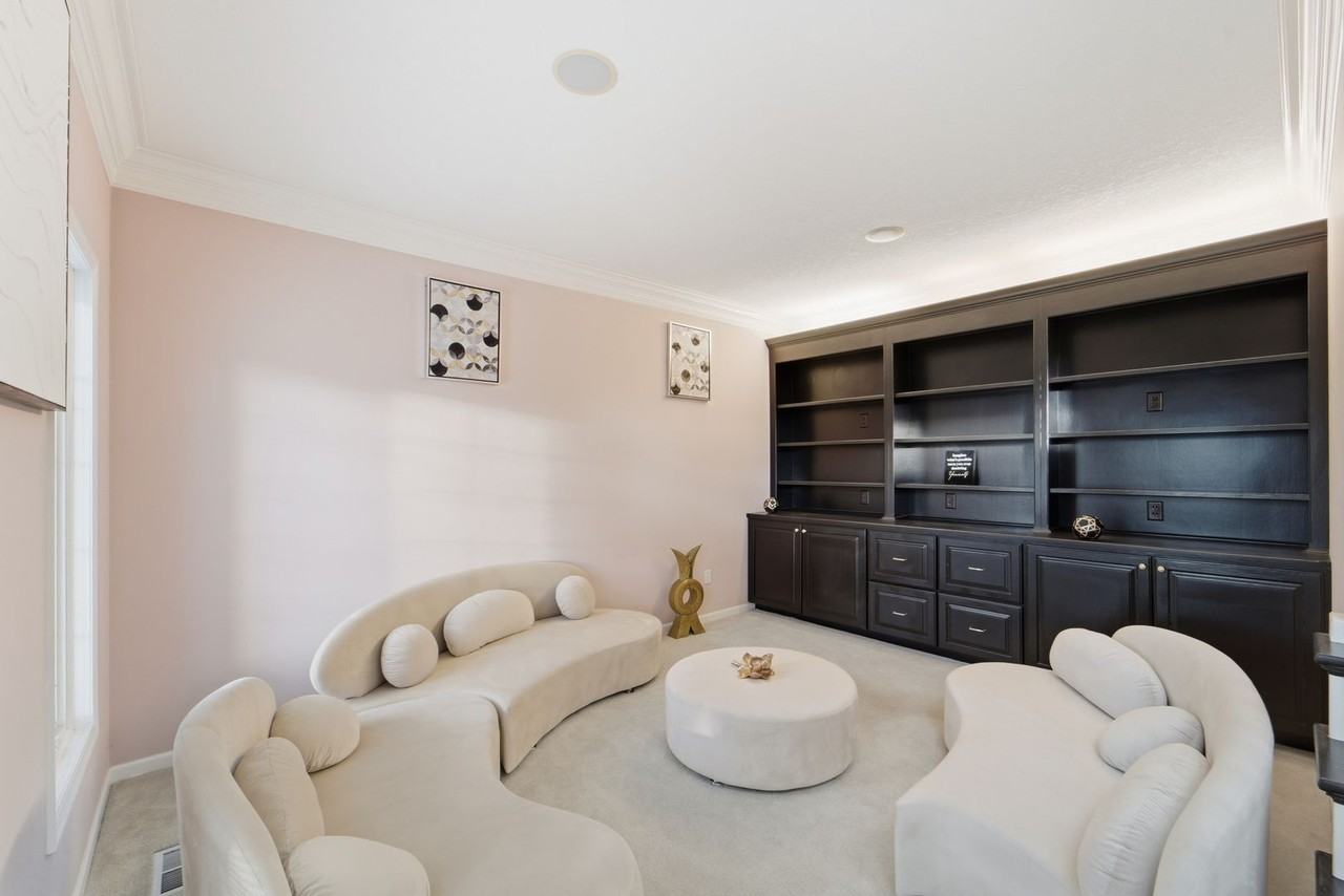 2515 134th St - Photo 4 of 29