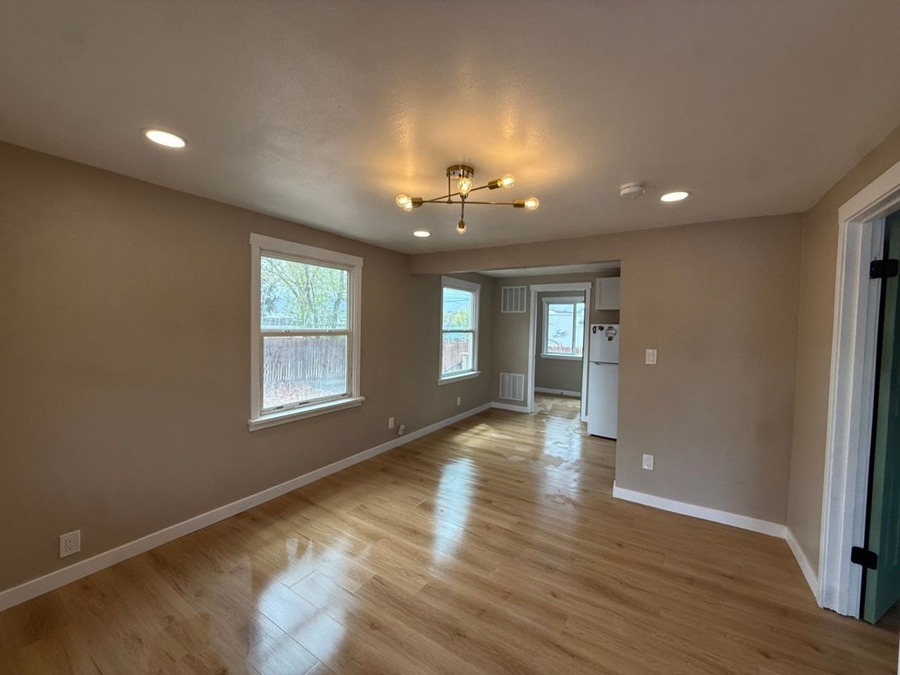 39 Sunflower Rd - Photo 2 of 13