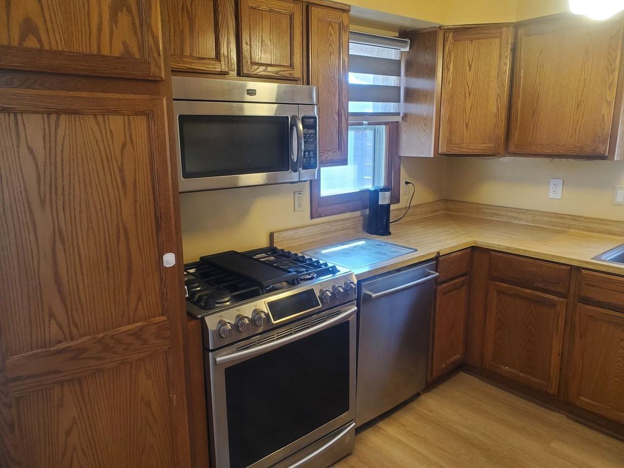 7816 N 80th St - Photo 4 of 17