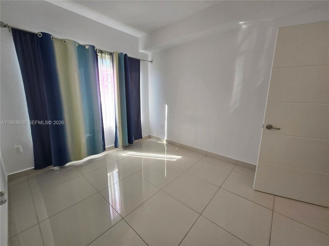 25901 Sw 139th Ct - Photo 4 of 13