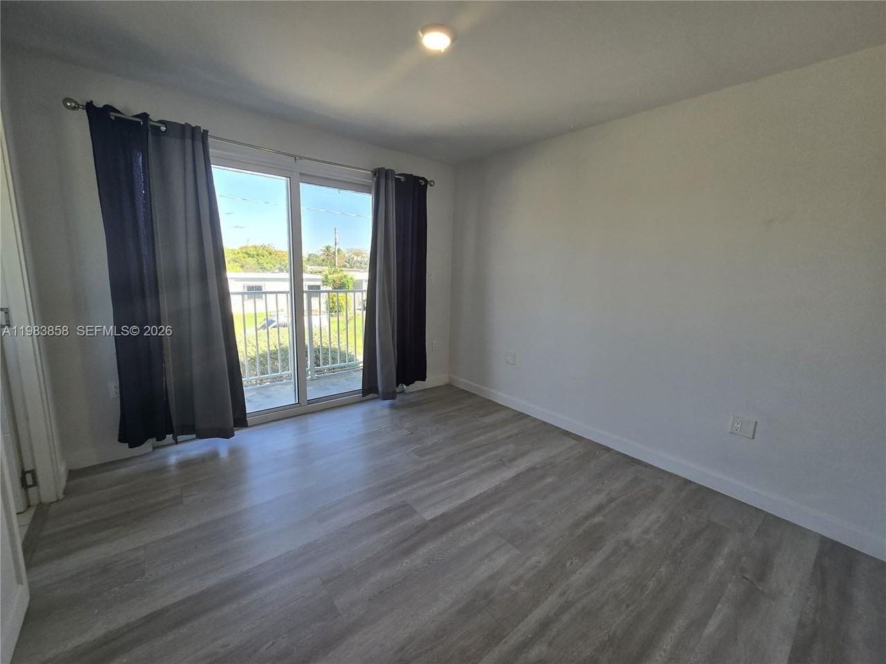 25901 Sw 139th Ct - Photo 7 of 13