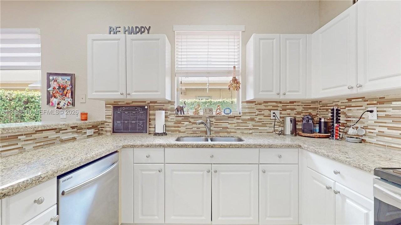 12808 Sw 132nd Ter - Photo 2 of 23