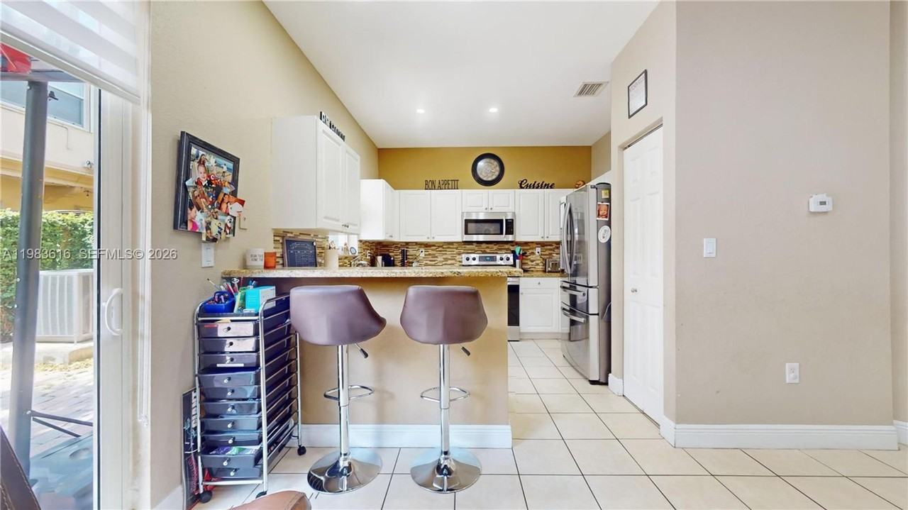 12808 Sw 132nd Ter - Photo 4 of 23