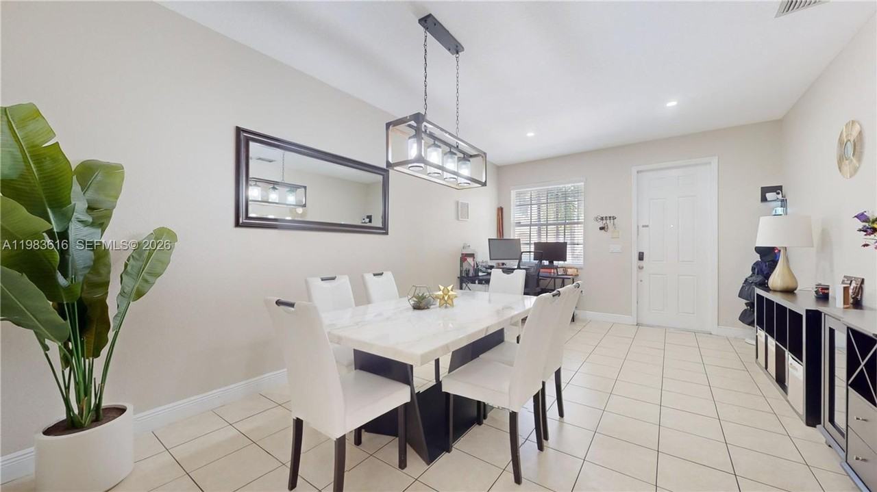 12808 Sw 132nd Ter - Photo 5 of 23