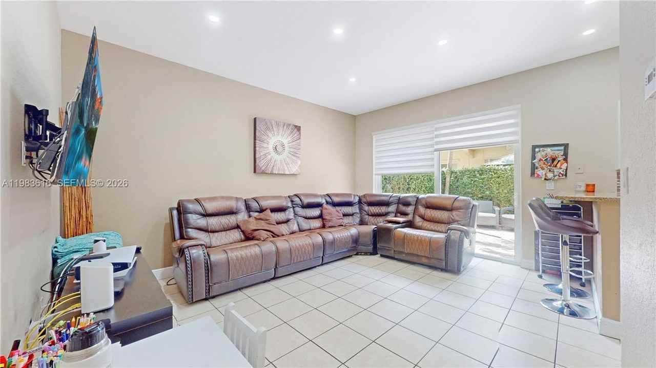 12808 Sw 132nd Ter - Photo 7 of 23