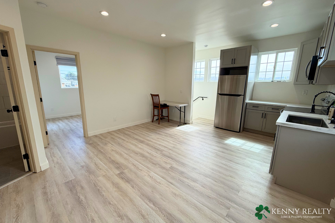 388 Evergreen Dr - Photo 5 of 17