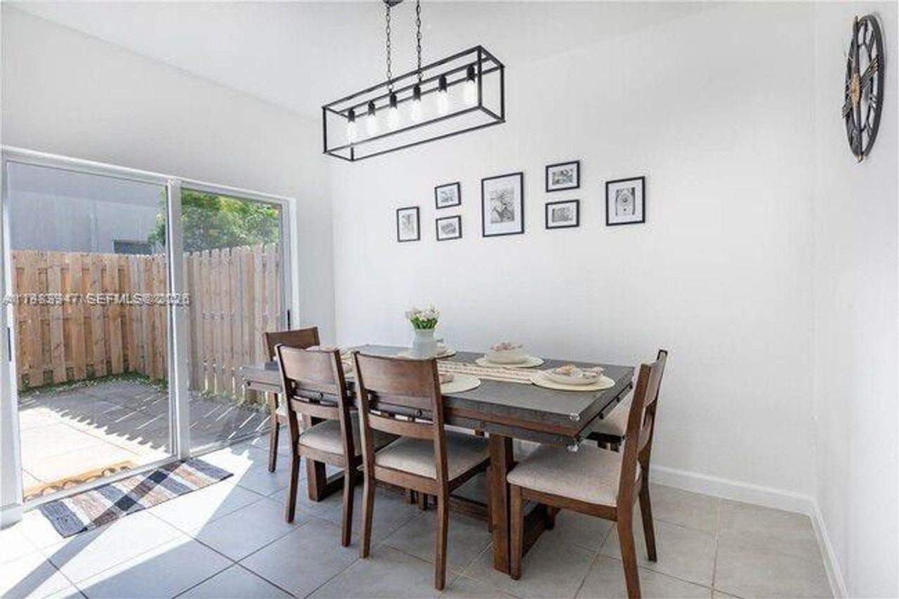 2688 2688 SE 10th 0 - Photo 3 of 13