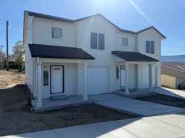 featured image of 609 609 S Kent / 611 S Kent Ave