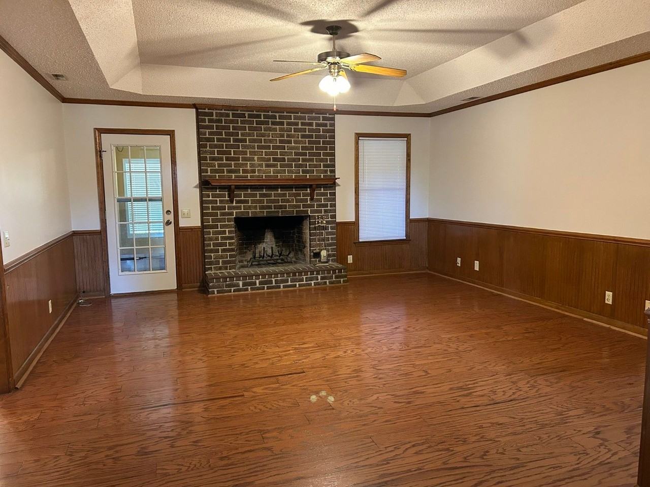 1145 Peppercorn Ln - Photo 2 of 19