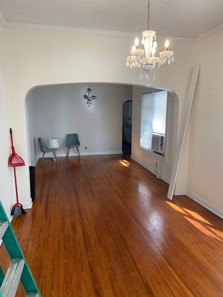 108 S Willow Ave - Photo 3 of 15