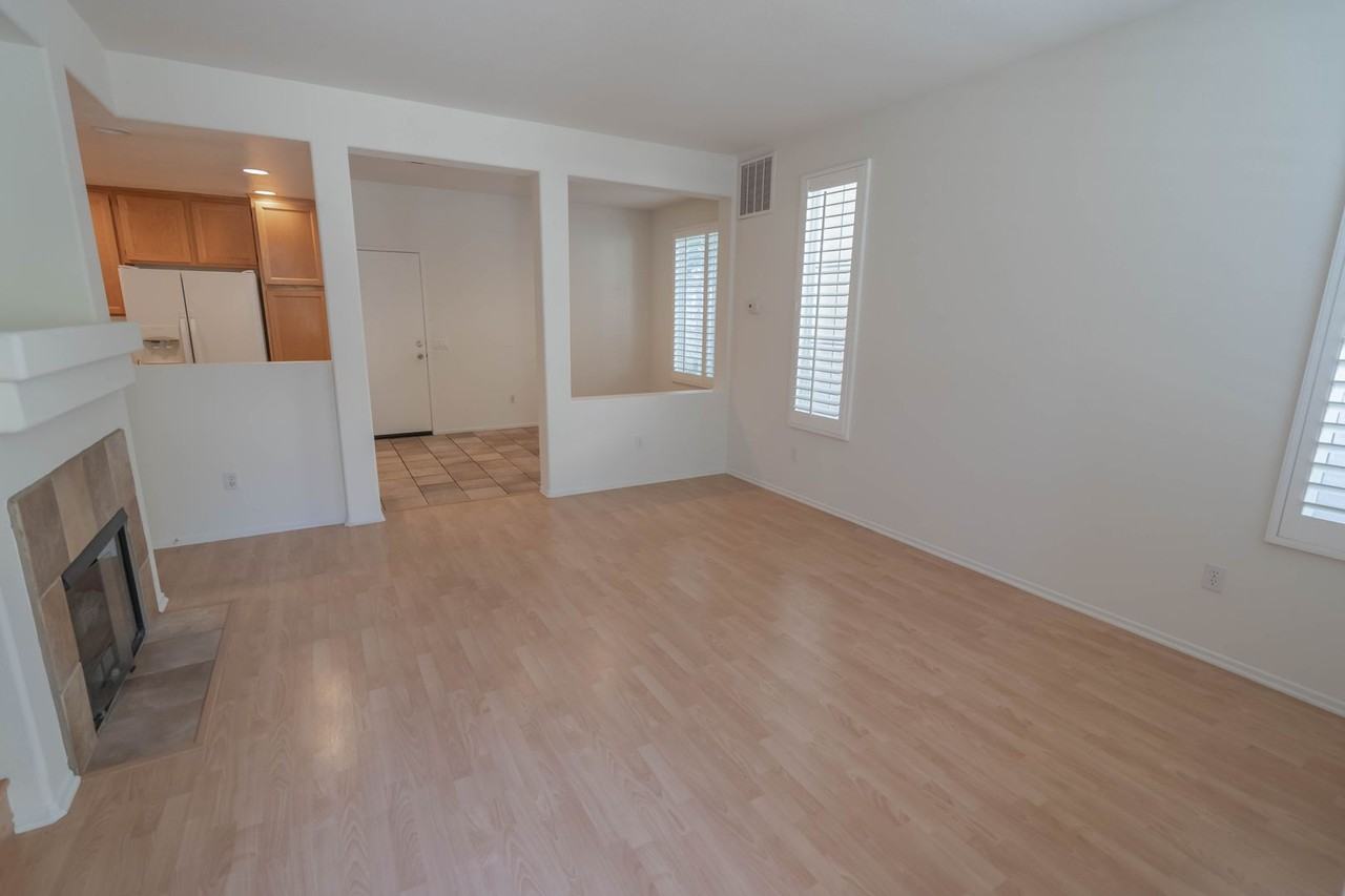 25745 Perlman Pl #F - Photo 3 of 21