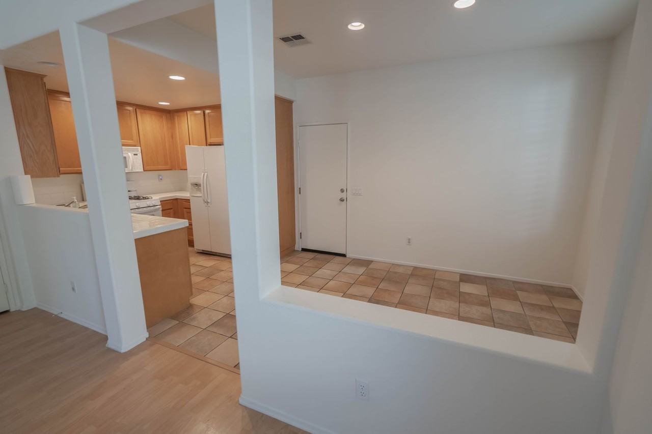 25745 Perlman Pl #F - Photo 5 of 21