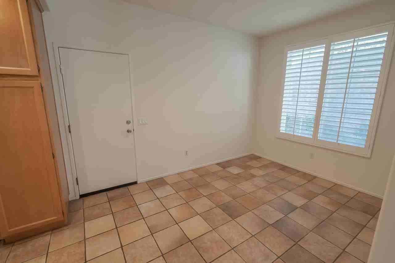 25745 Perlman Pl #F - Photo 7 of 21