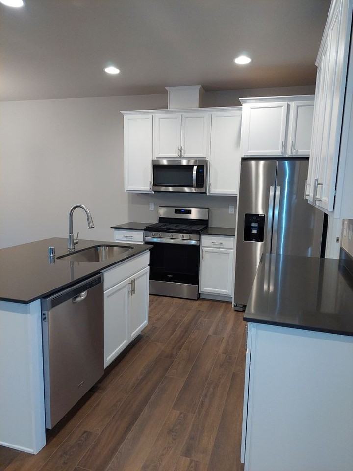 2050 Andre Ct - Photo 4 of 28