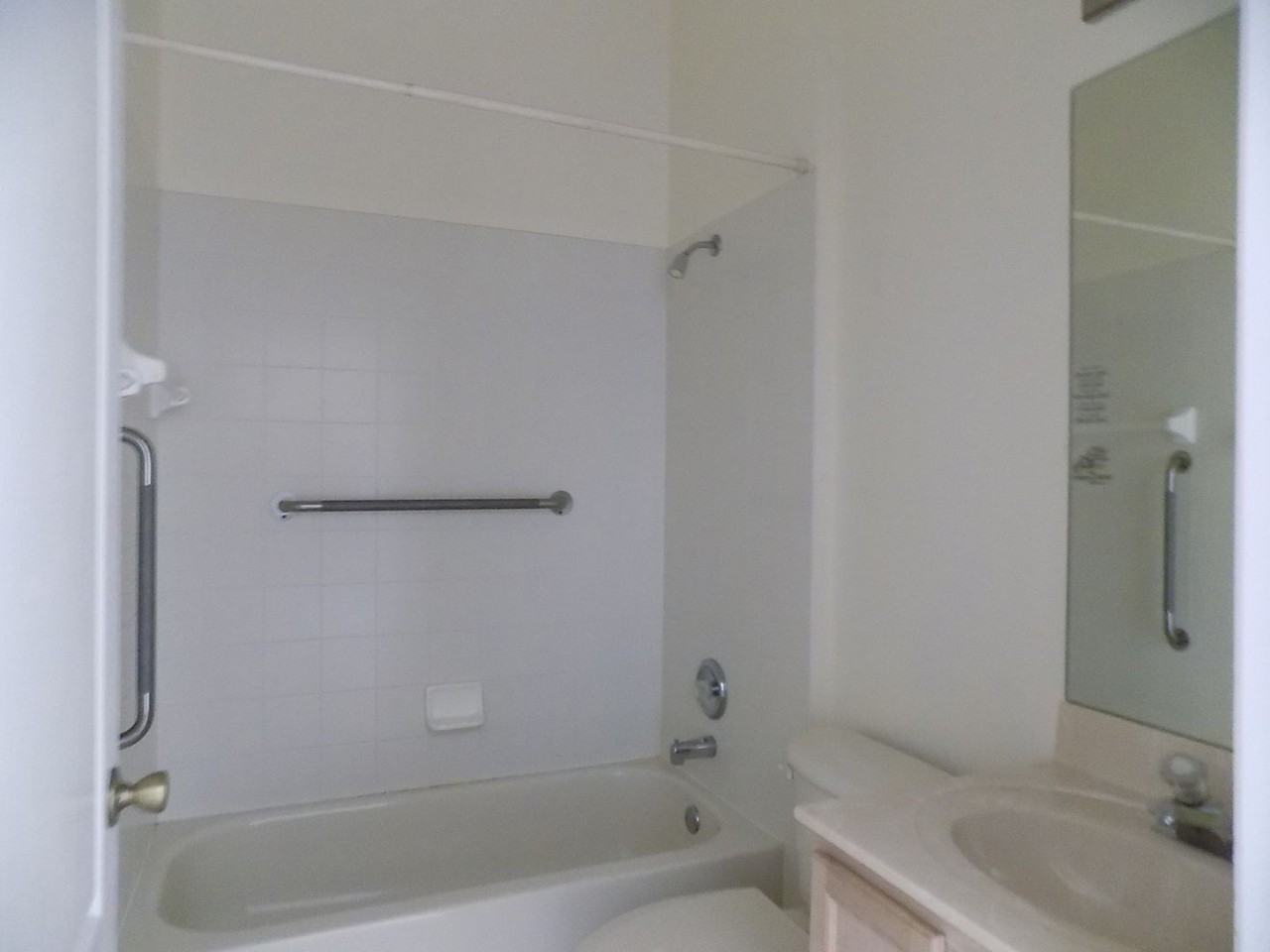 102 Carnival Dr - Photo 6 of 16