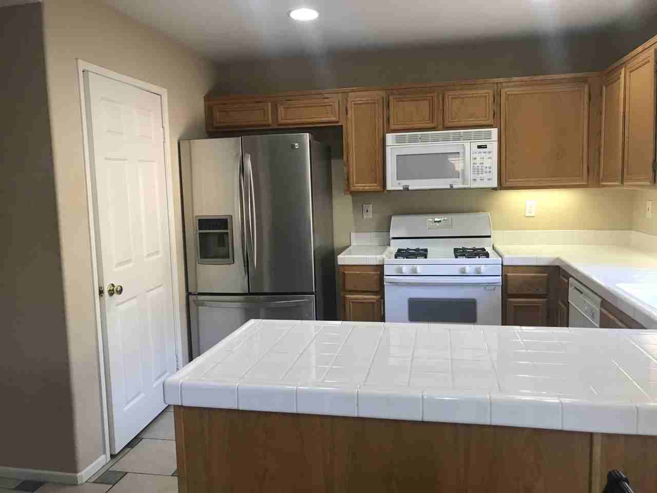 4724 Ventana Way - Photo 4 of 19