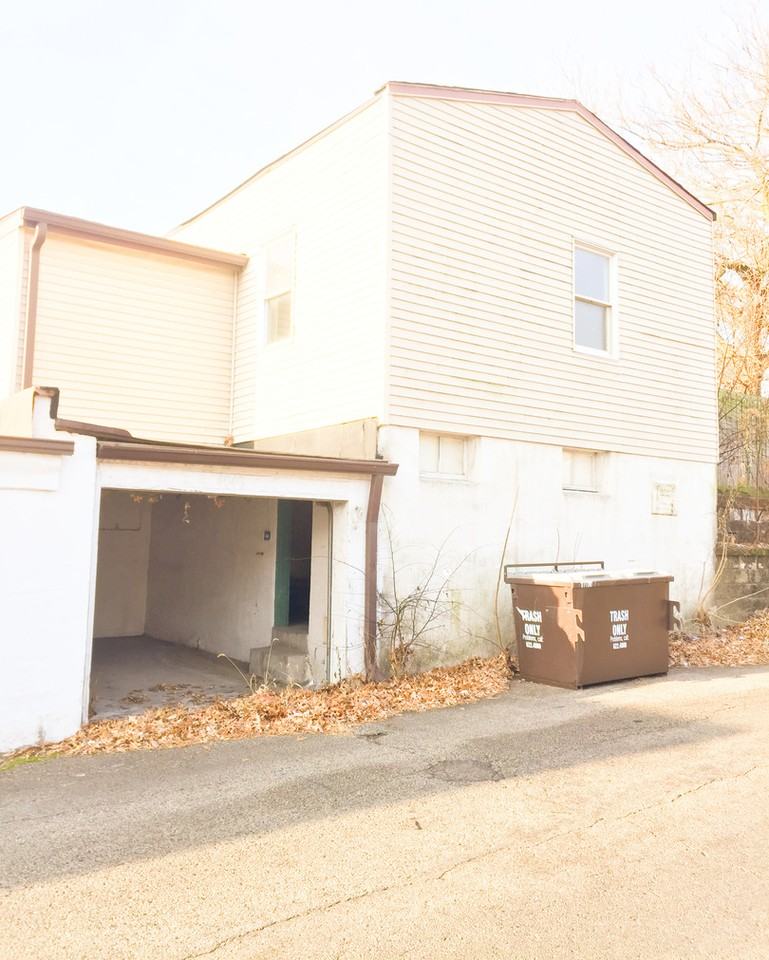 4043 Schiller Pl - Photo 3 of 6