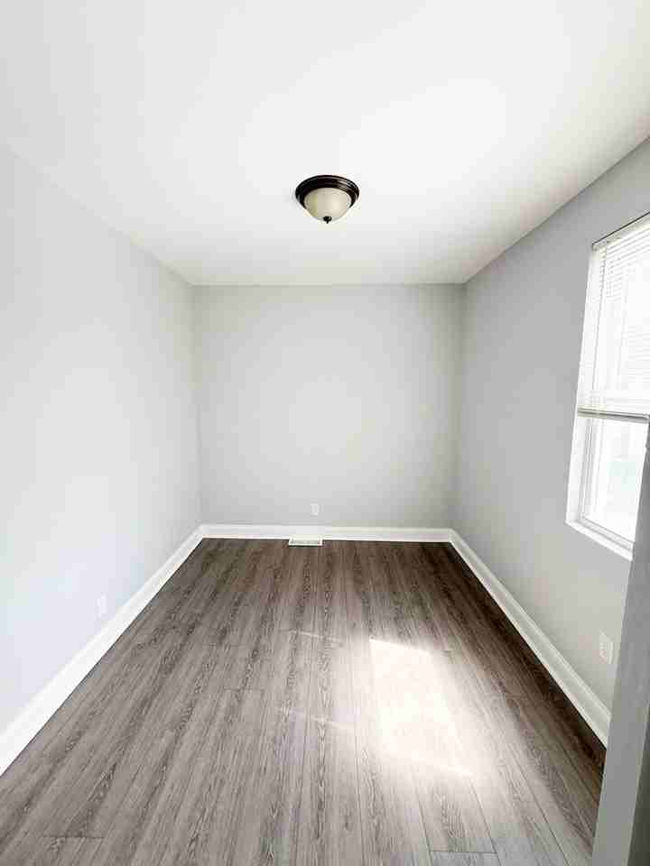 4043 Schiller Pl - Photo 5 of 6