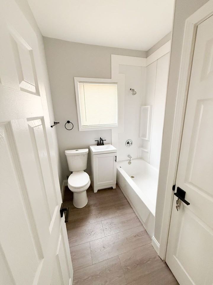 4043 Schiller Pl - Photo 6 of 6