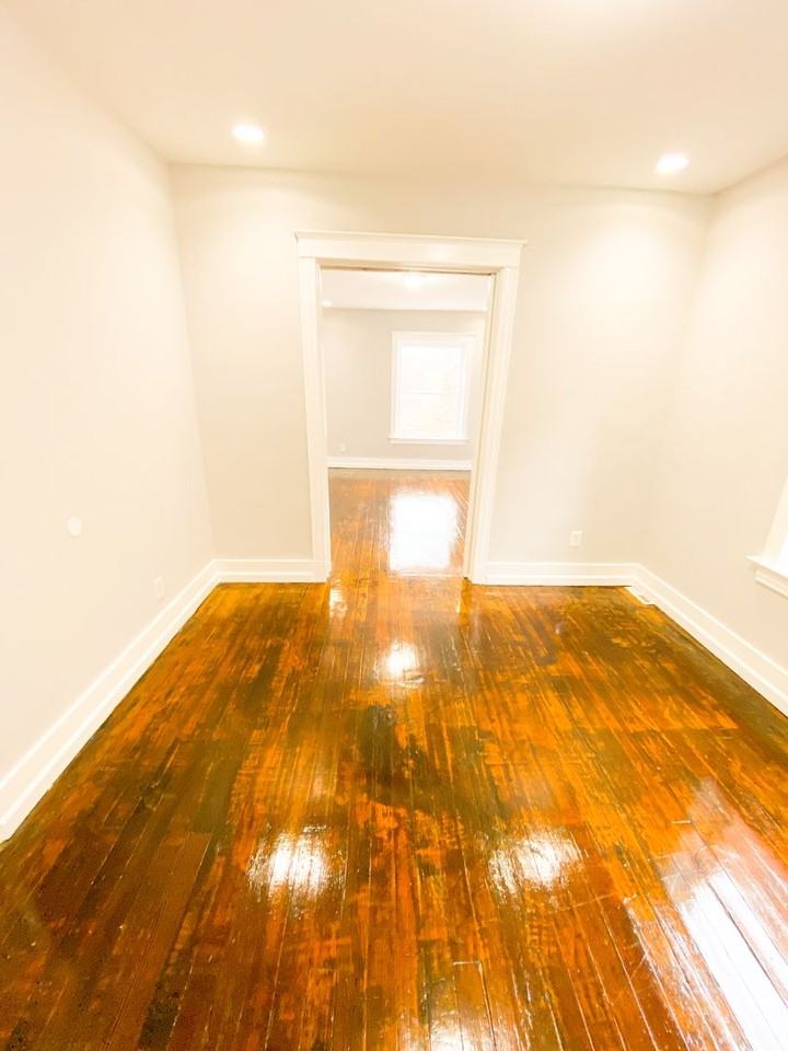 3510 California Ave - Photo 5 of 7