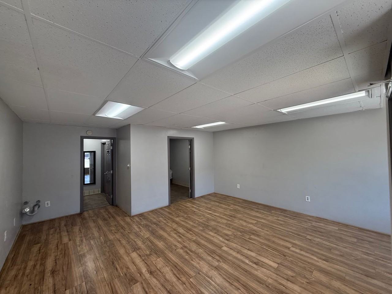 518 Center St - Photo 2 of 9