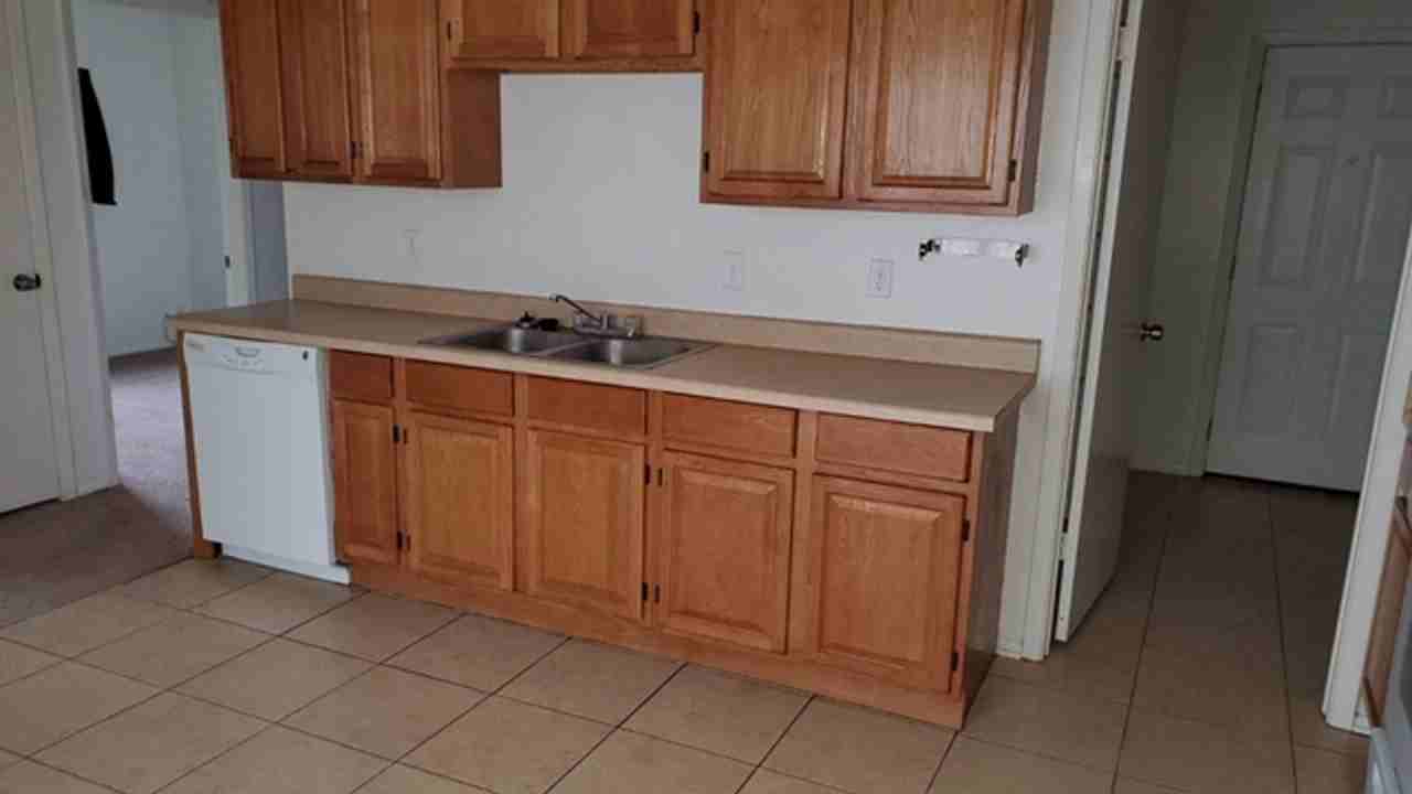 7659 Rimhurst - Photo 4 of 11