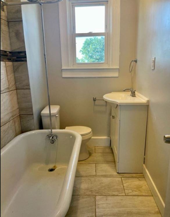 721 E 36th St #NA - Photo 4 of 20