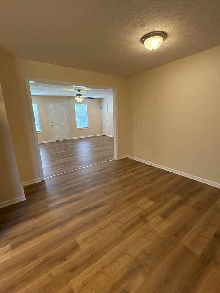 287 Forrestwood Dr - Photo 4 of 19