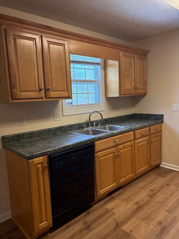 287 Forrestwood Dr - Photo 6 of 19