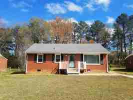 featured image of 4011 Fenwick St