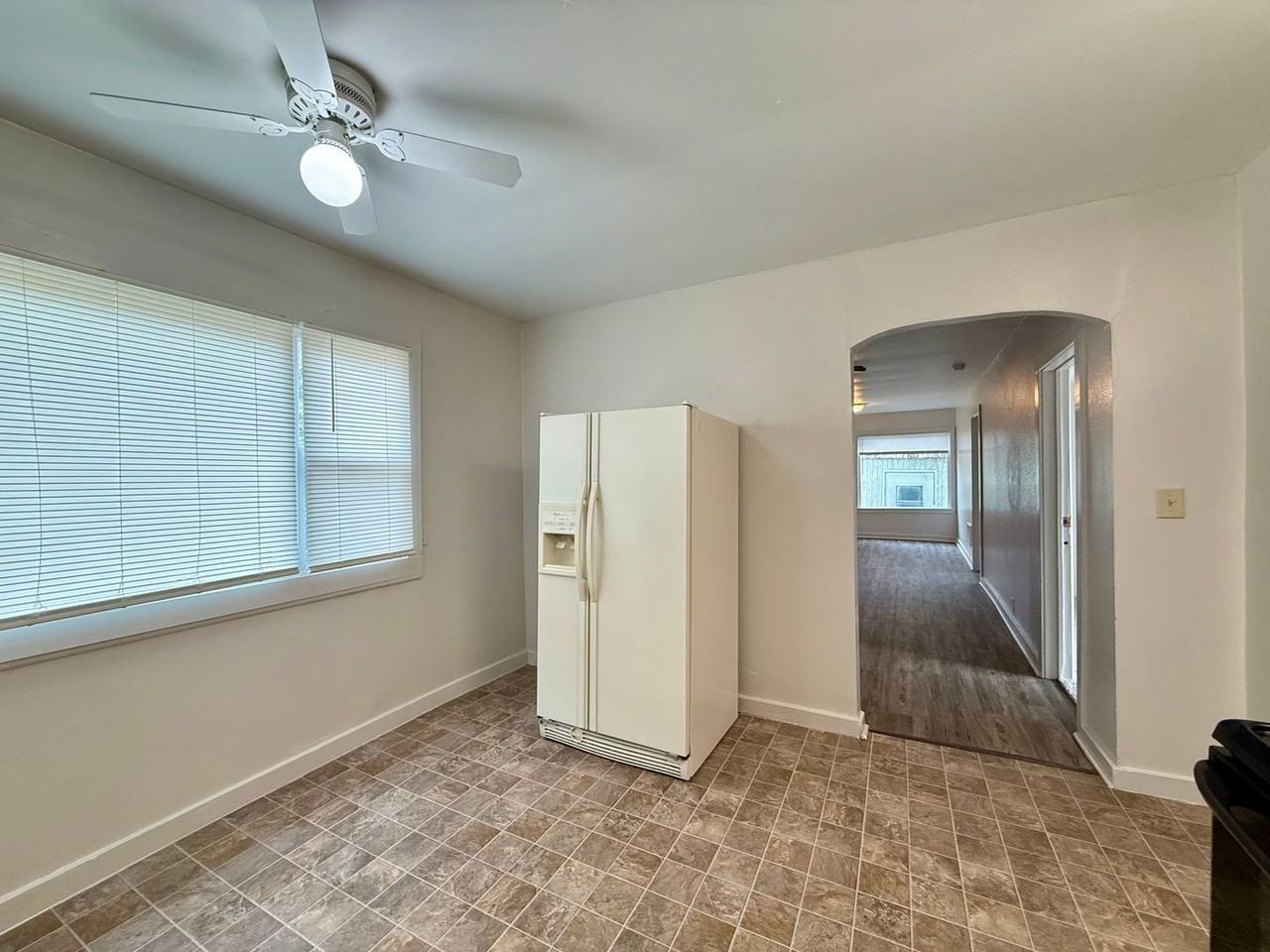 107 Adams Ave - Photo 5 of 14