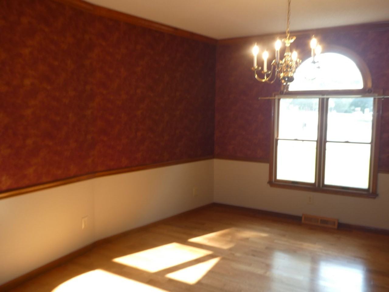 3906 Cameron Ct - Photo 4 of 31