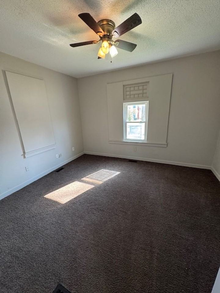 2532 Miner St - Photo 3 of 10