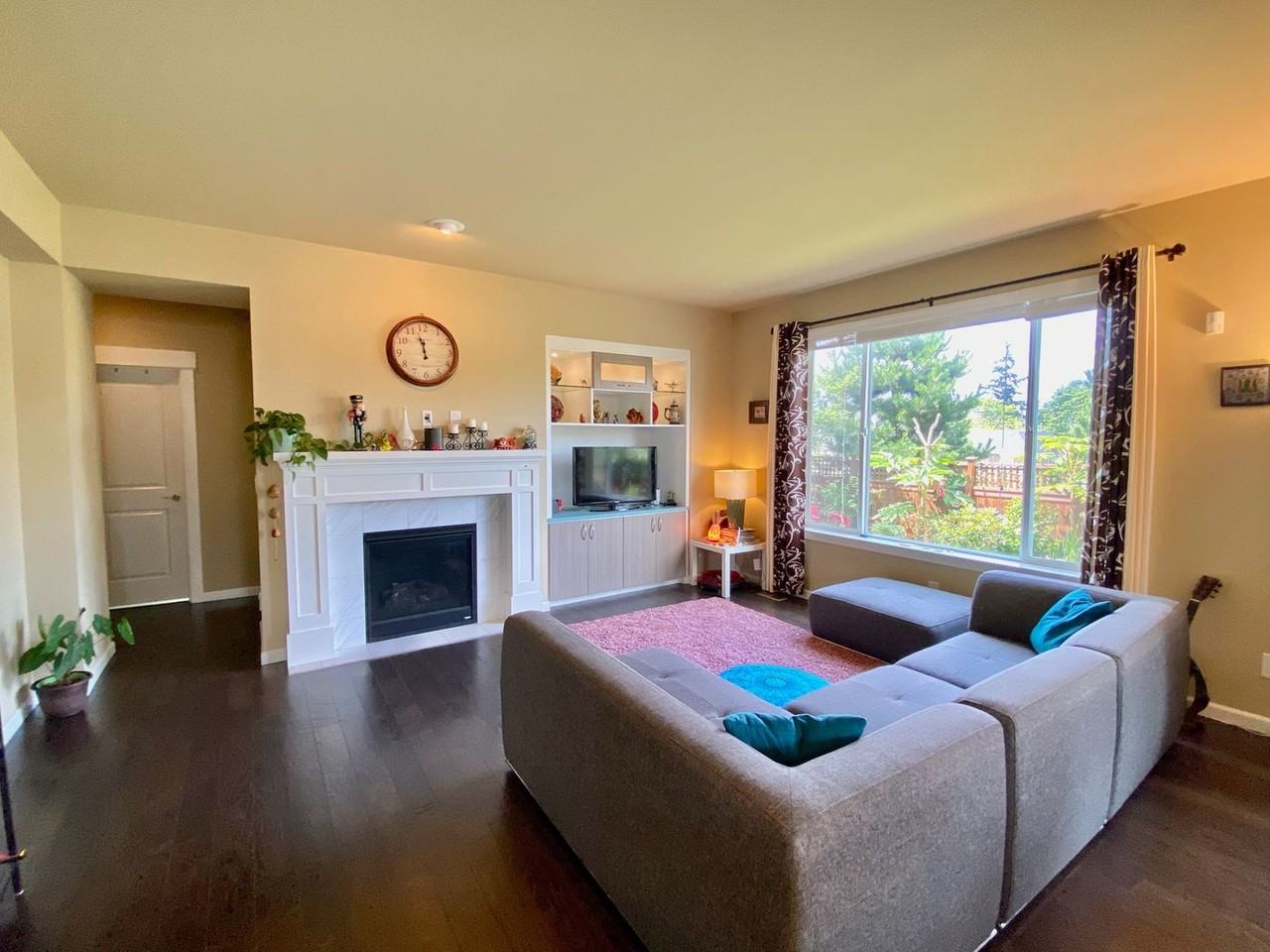 835 Mt Baker Ave Ne - Photo 7 of 26