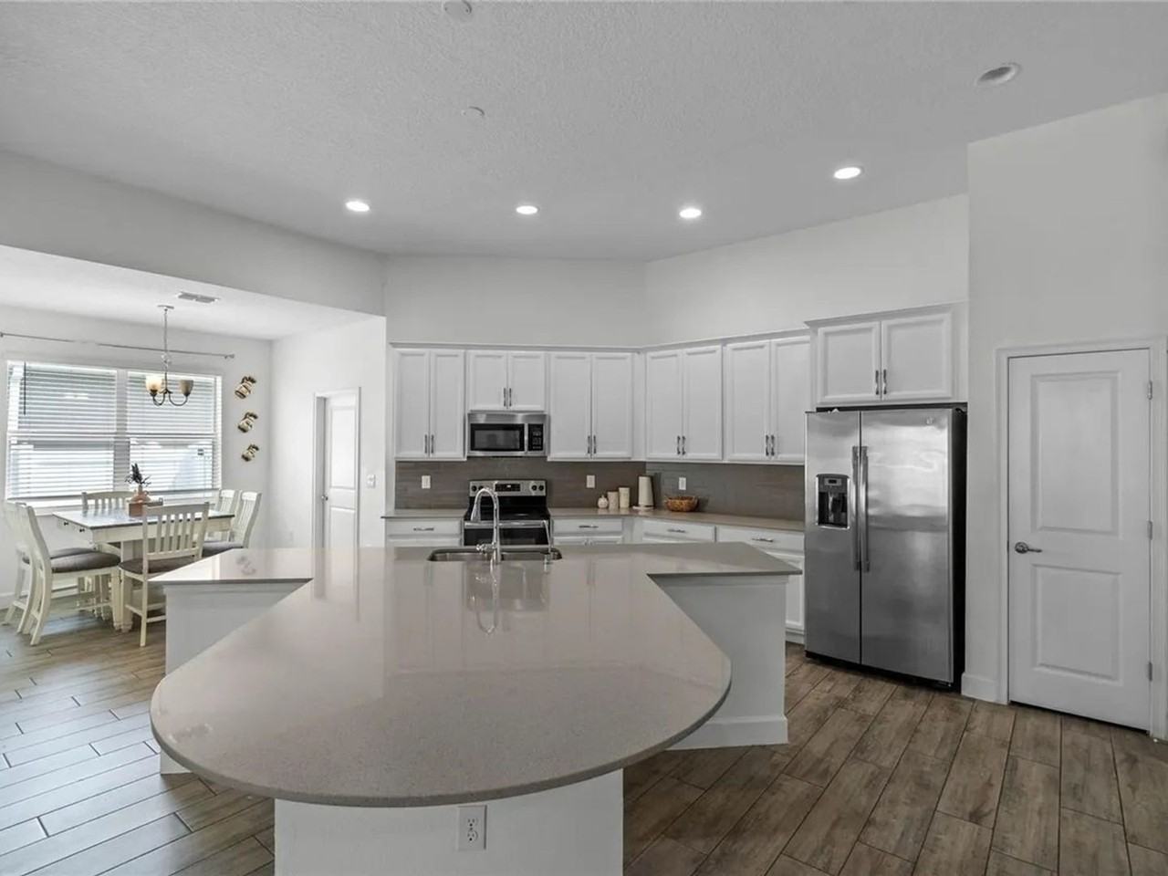 2043 Rush Bay Way - Photo 4 of 18