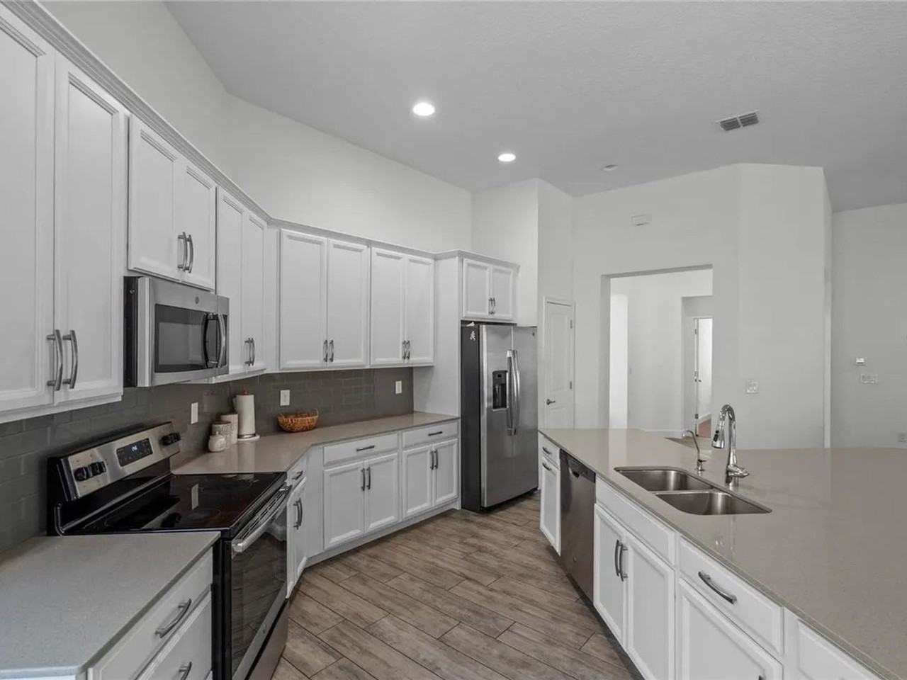 2043 Rush Bay Way - Photo 5 of 18