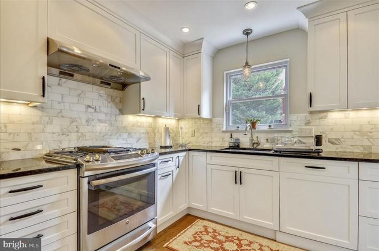 7407 Wildwood Dr - Photo 2 of 6