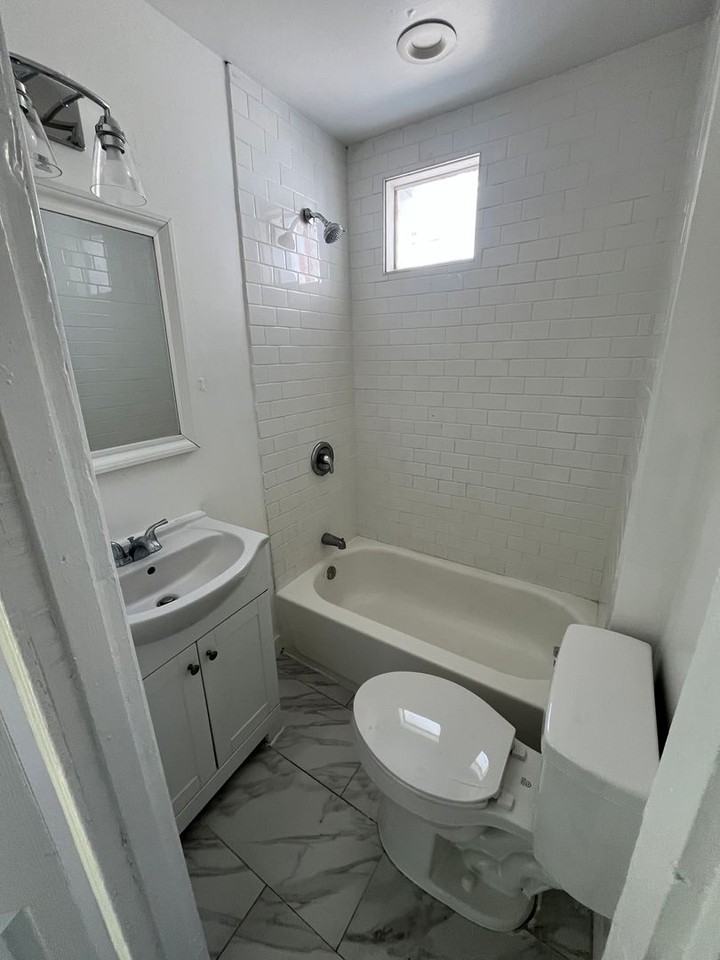 2406 N 28th St - Photo 2 of 11