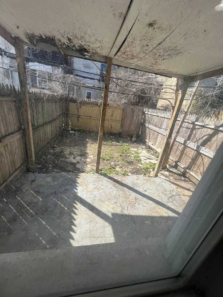 2406 N 28th St - Photo 7 of 11