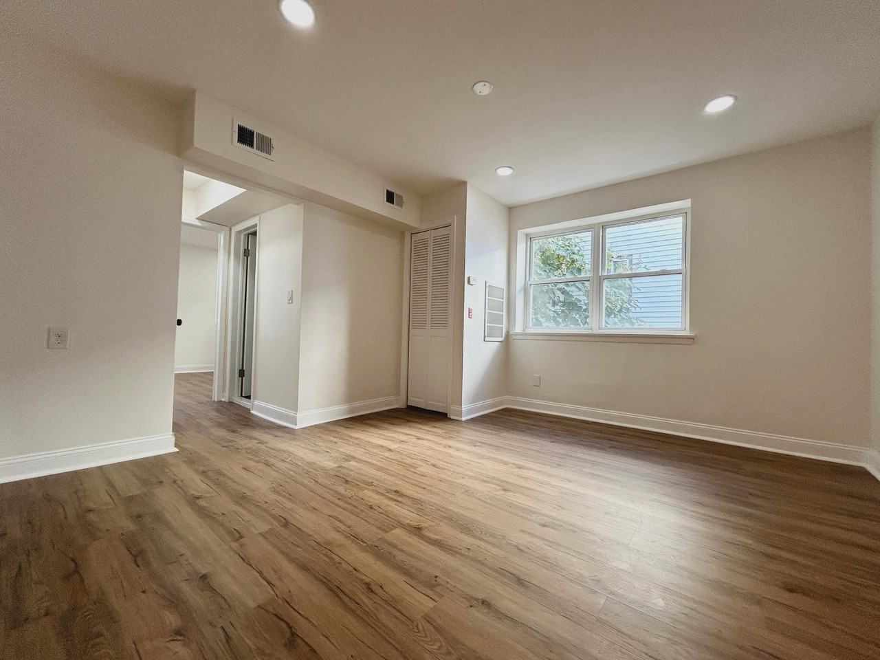 21 Willoughby St #B9 - Photo 6 of 10