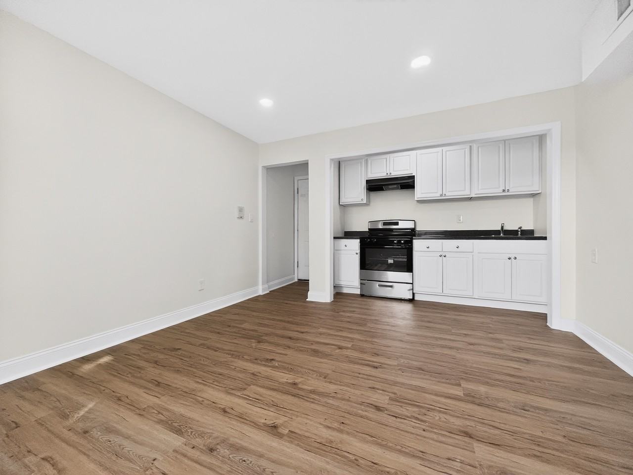 21 Willoughby St #B9 - Photo 7 of 10