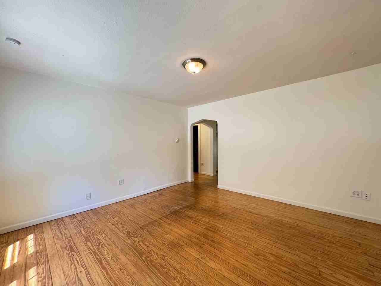 1121 E 2nd St - Photo 4 of 23