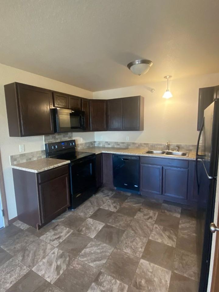 4226 Kateland St - Photo 3 of 42