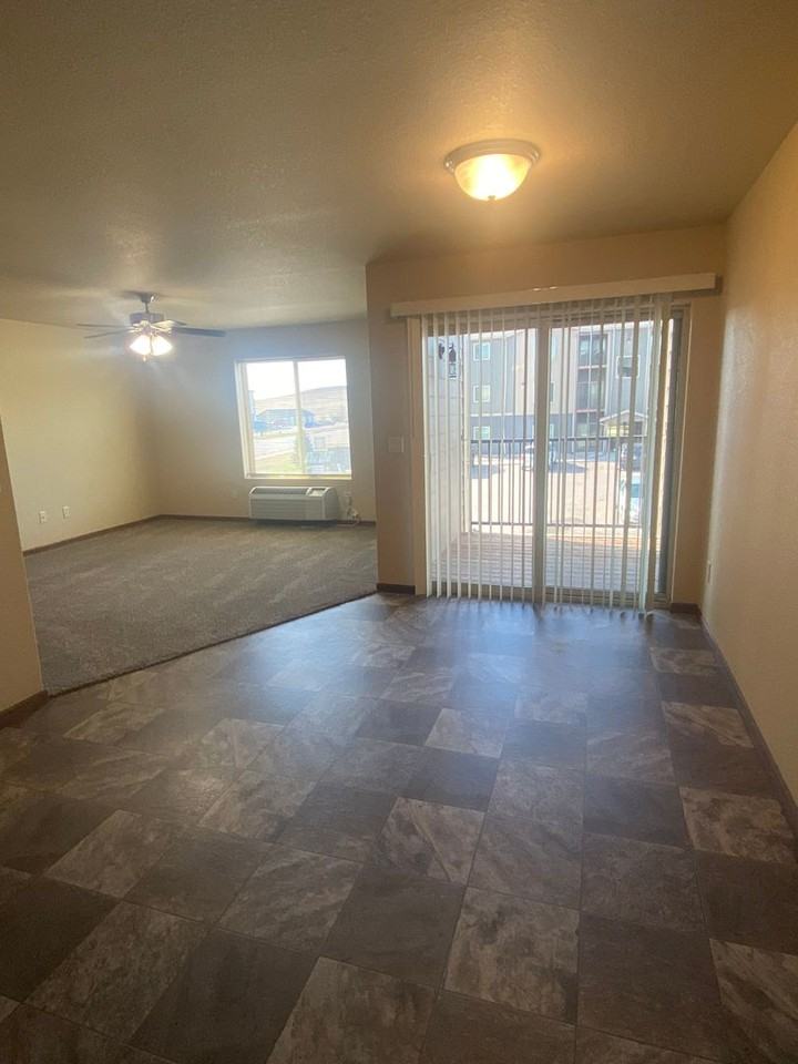 4226 Kateland St - Photo 4 of 42