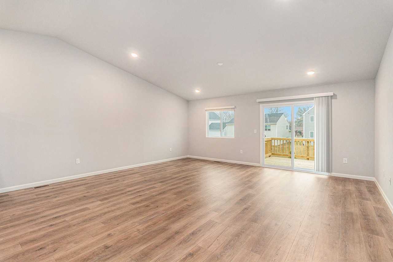 7669 Courtyard Pl - Photo 2 of 26