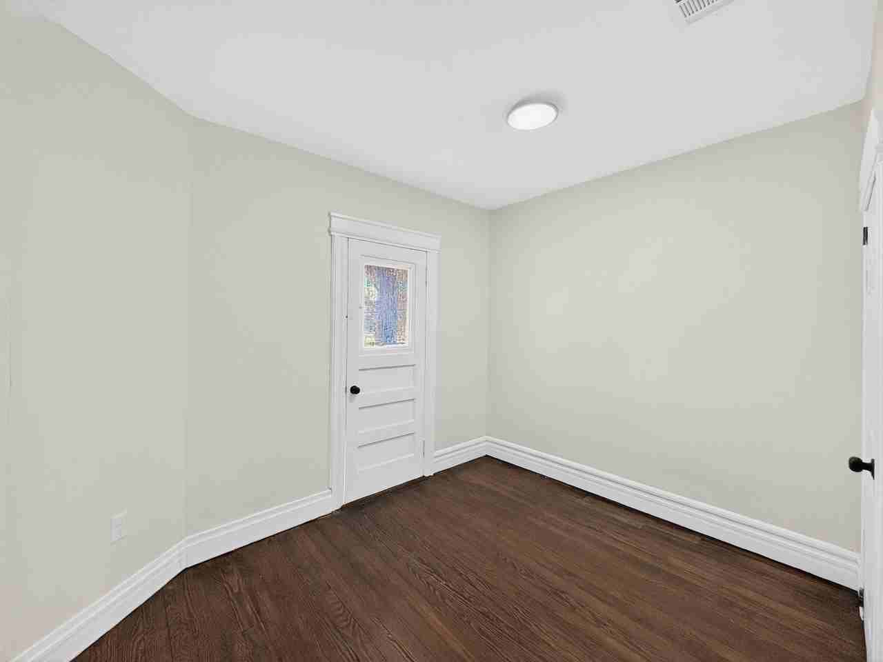 345 Walnut St #3R - Photo 7 of 40